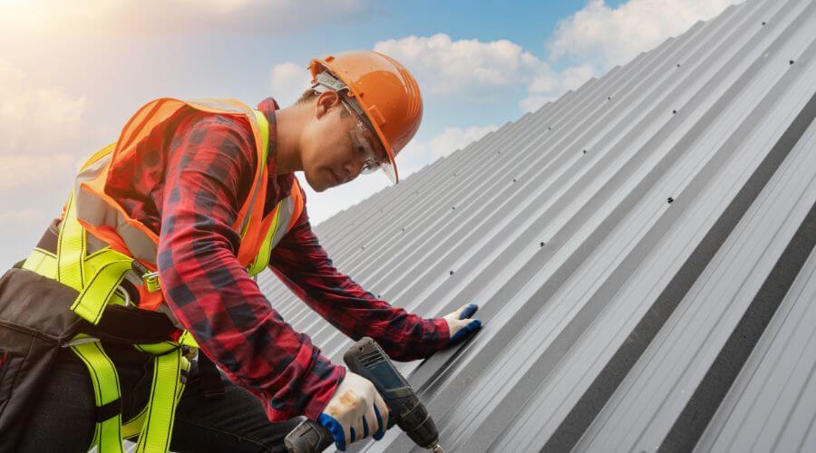 Owens Corning roofing contractor in Thedford, NE